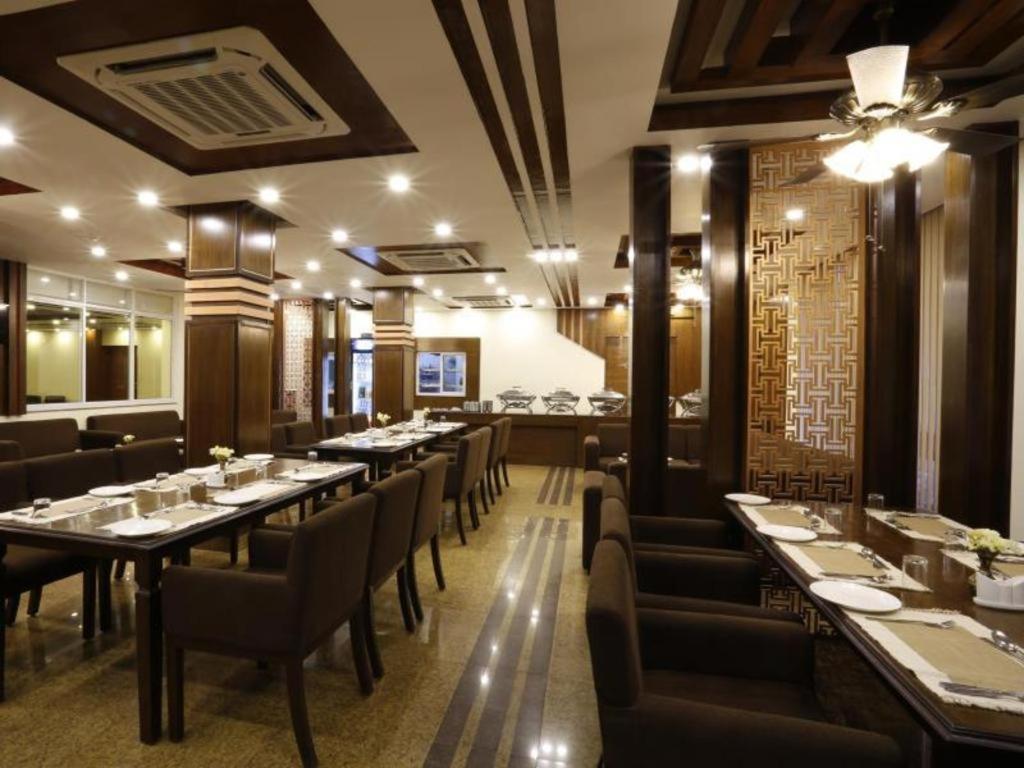 Mahadev Hotel Kathmandu Bagian luar foto