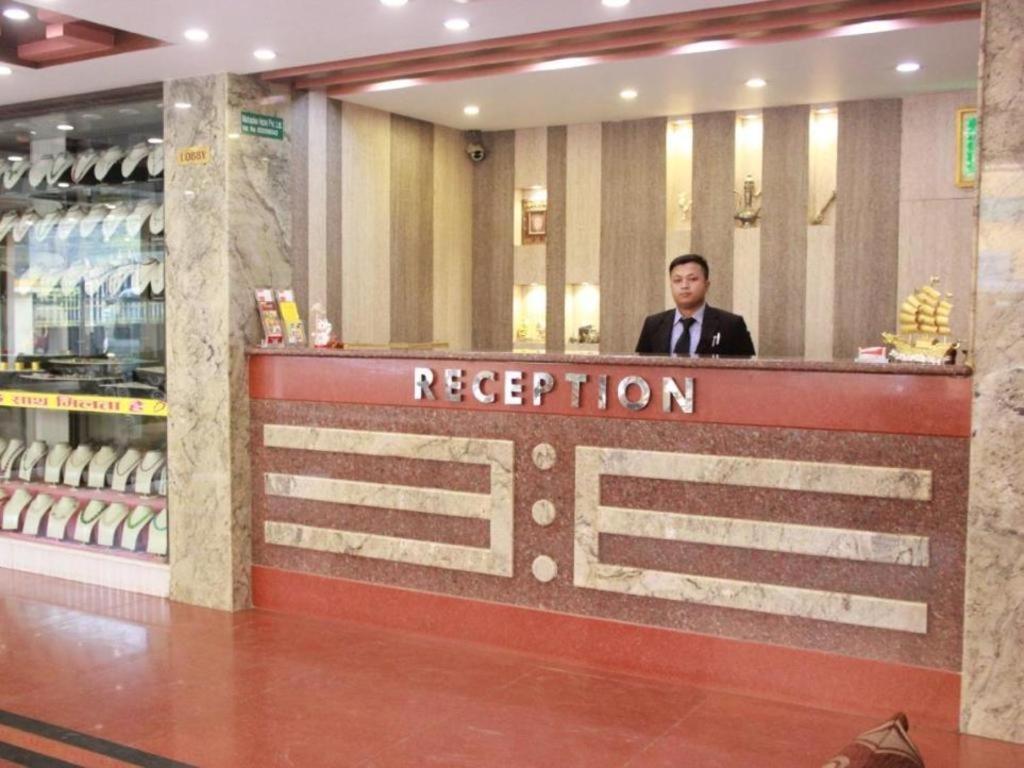 Mahadev Hotel Kathmandu Bagian luar foto