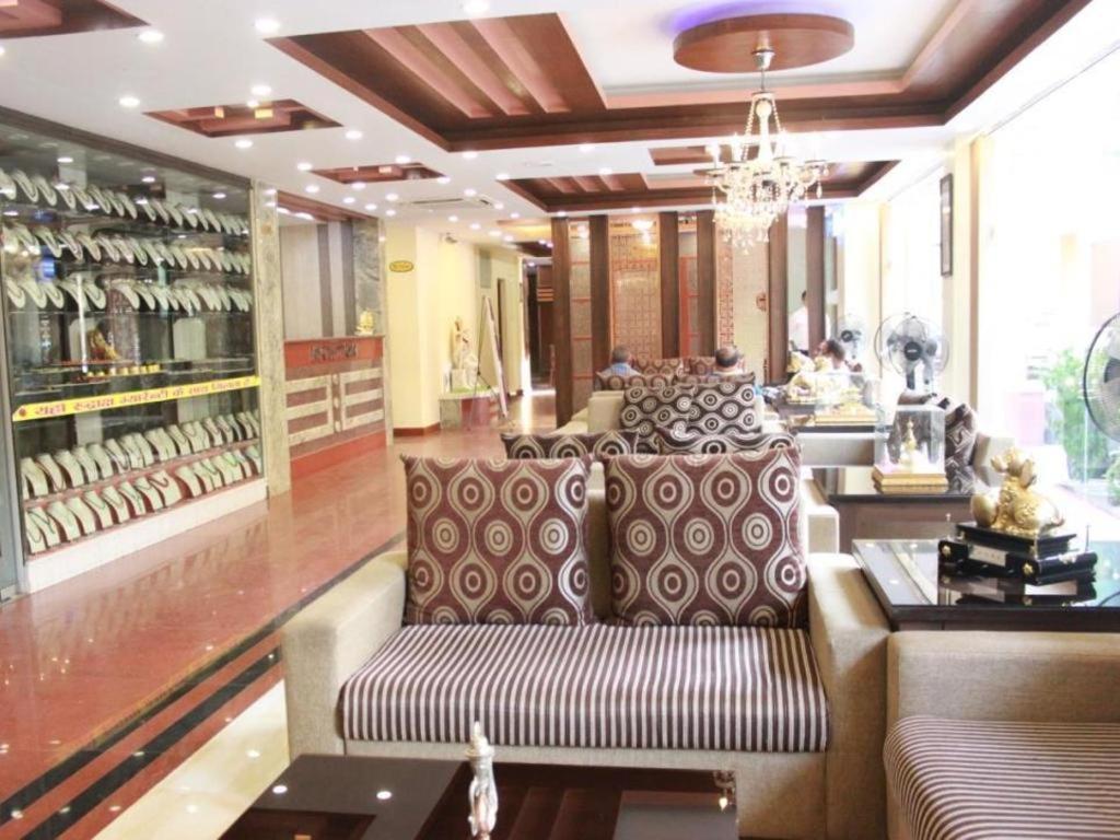 Mahadev Hotel Kathmandu Bagian luar foto