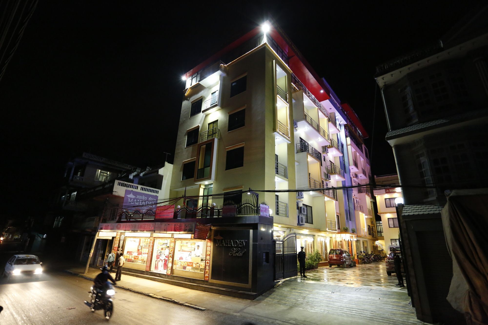 Mahadev Hotel Kathmandu Bagian luar foto